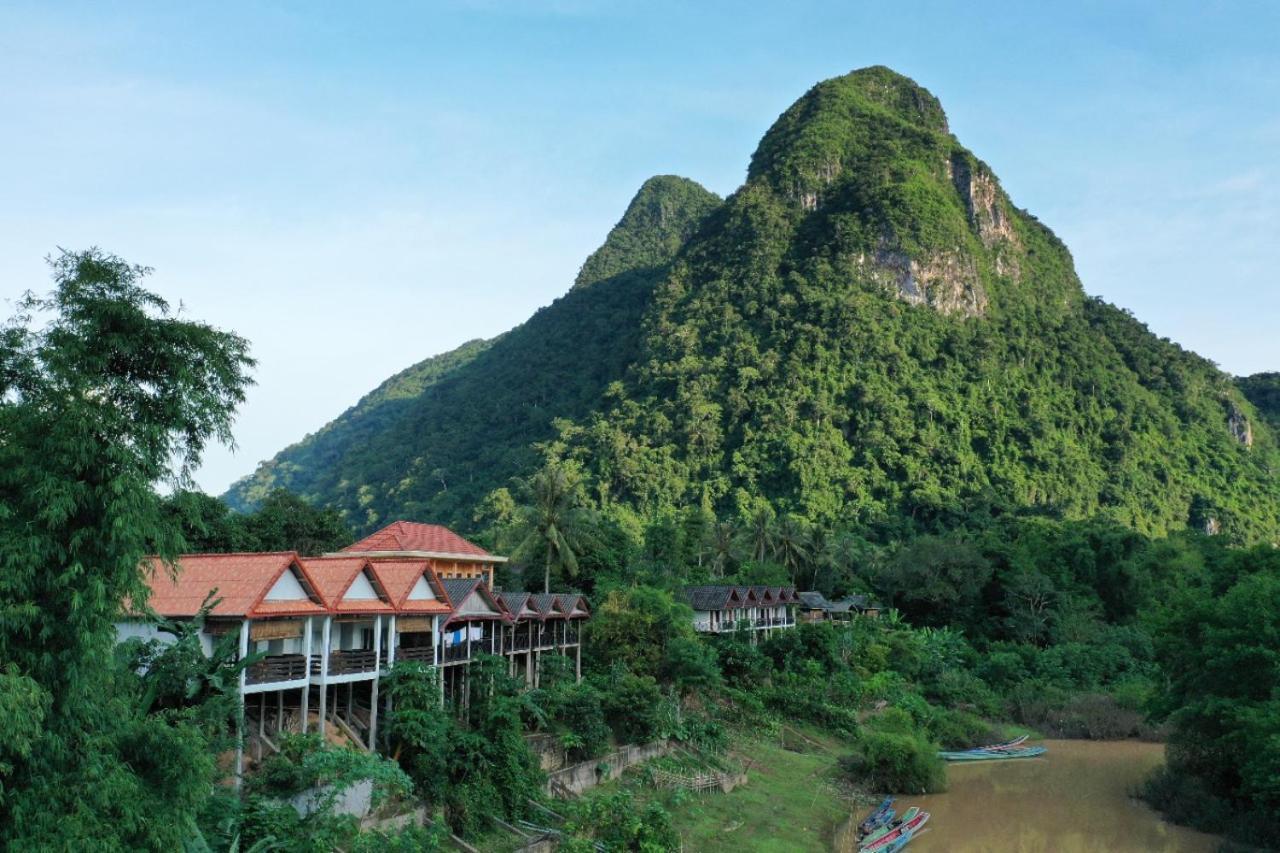 Pdv Guesthouse Muang Ngoi Luaran gambar