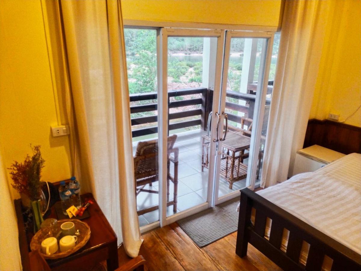 Pdv Guesthouse Muang Ngoi Luaran gambar