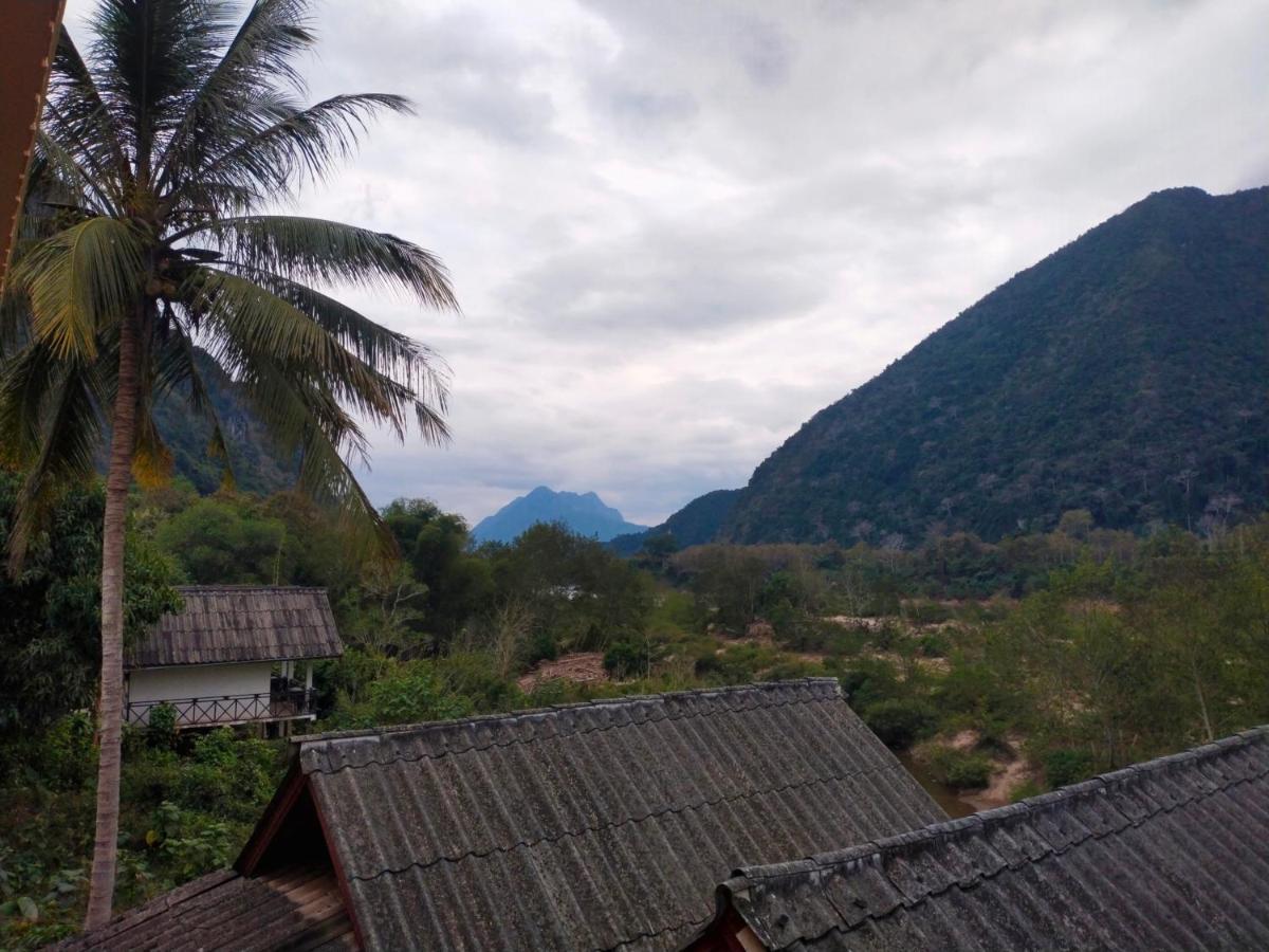 Pdv Guesthouse Muang Ngoi Luaran gambar
