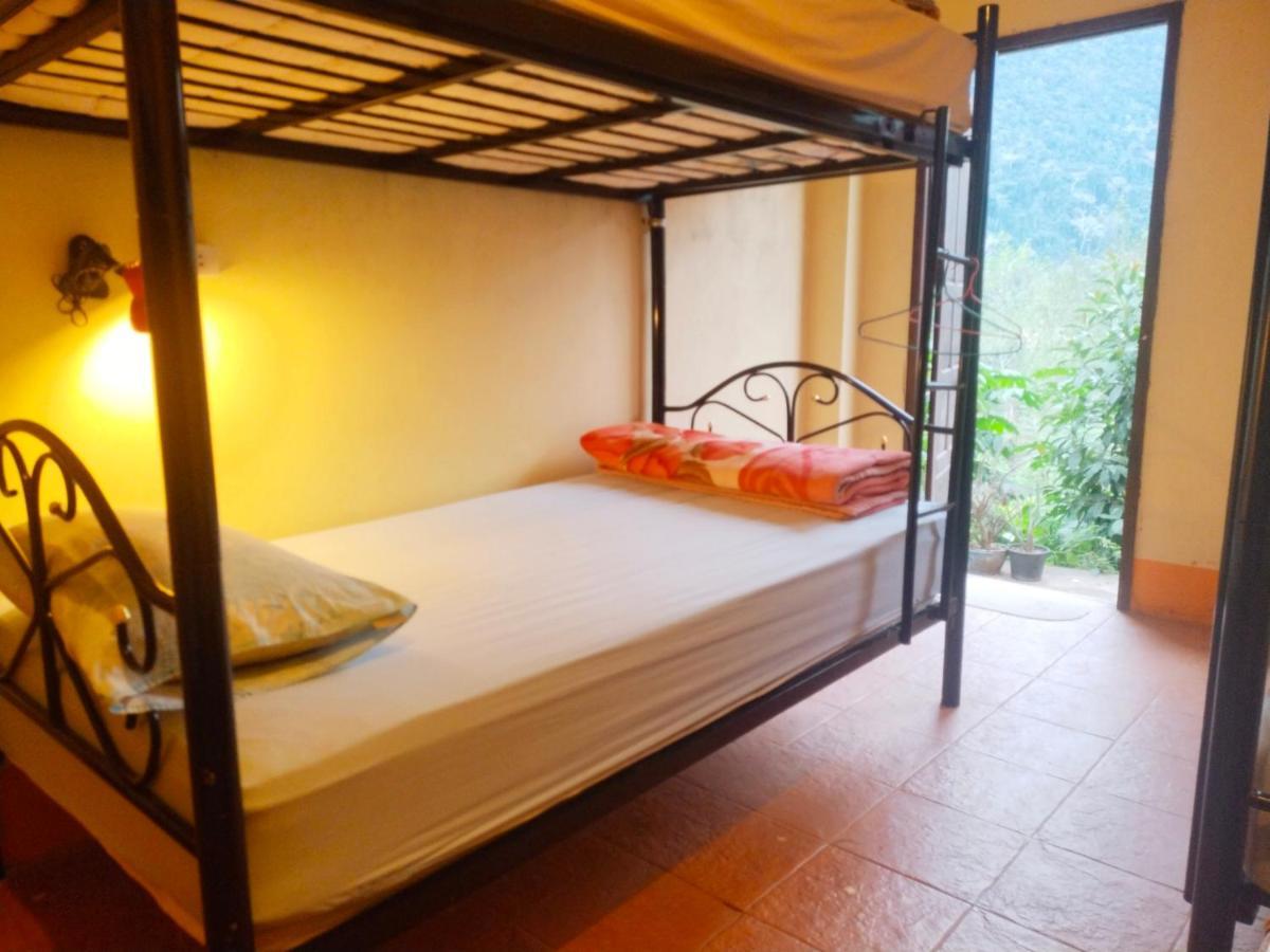 Pdv Guesthouse Muang Ngoi Luaran gambar